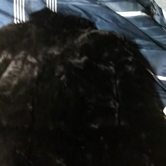 Fur coat - Picture 4 of 4